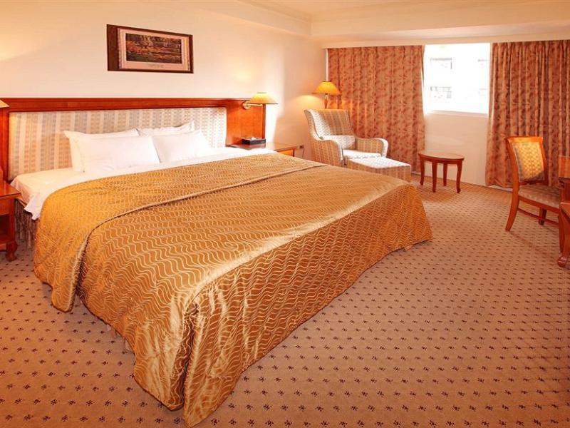 Huang Shin Business Hotel-Chung Kang Тайджун Екстериор снимка