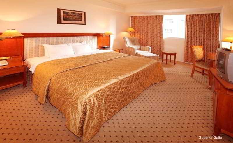 Huang Shin Business Hotel-Chung Kang Тайджун Екстериор снимка